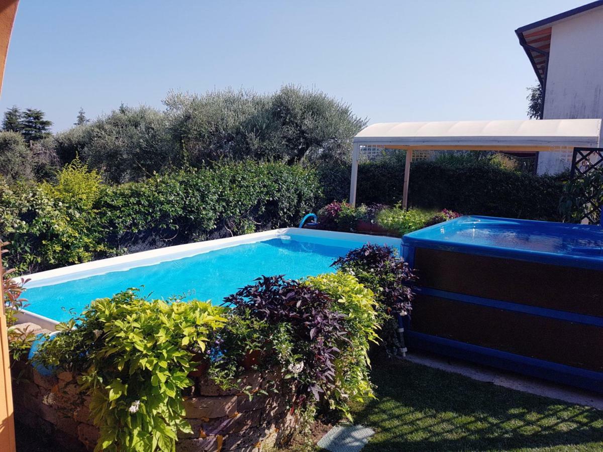Villa Ambra Soiano Del Lago Luaran gambar